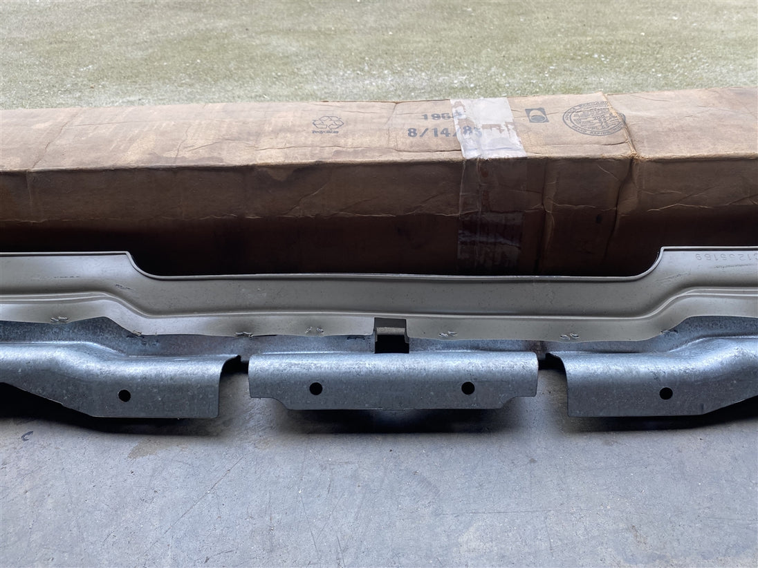 1977 - 1979 Buick LeSabre and Electra Rear Bumper Rubber Filler, Original GM NOS, Angle 4