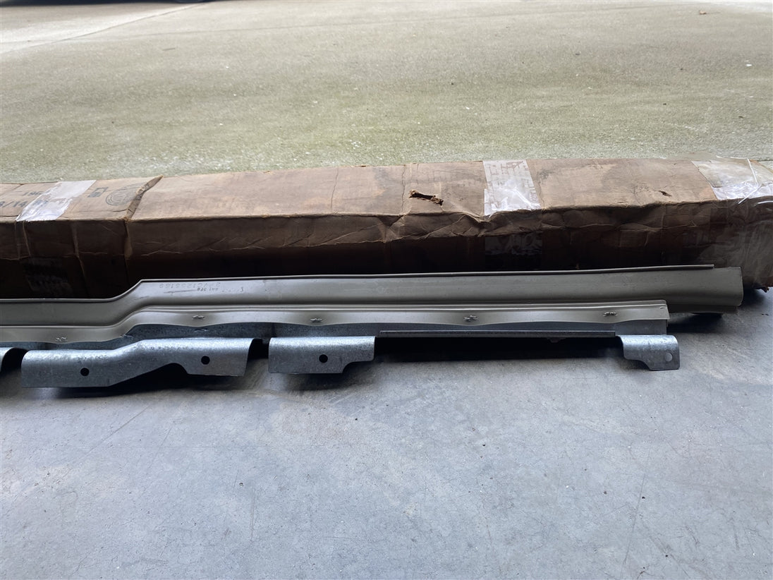 1977 - 1979 Buick LeSabre and Electra Rear Bumper Rubber Filler, Original GM NOS, Angle 5