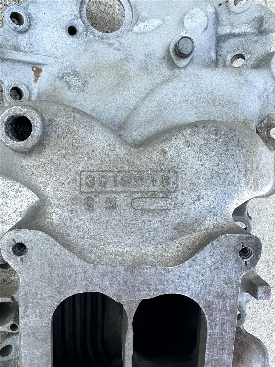 1967 - 1968 Chevrolet Big Block Aluminum Intake Manifold, Original GM Used, 3919878, Angle 2