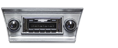 1966 - 1967 USA-630 Chevelle Radio with AM/FM Stereo, USB, CD Control and Auxiliary Input, Angle 2