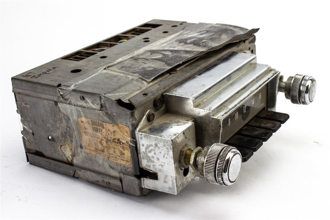 1967 Chevrolet Impala AM Radio, Original GM Used, Angle 3