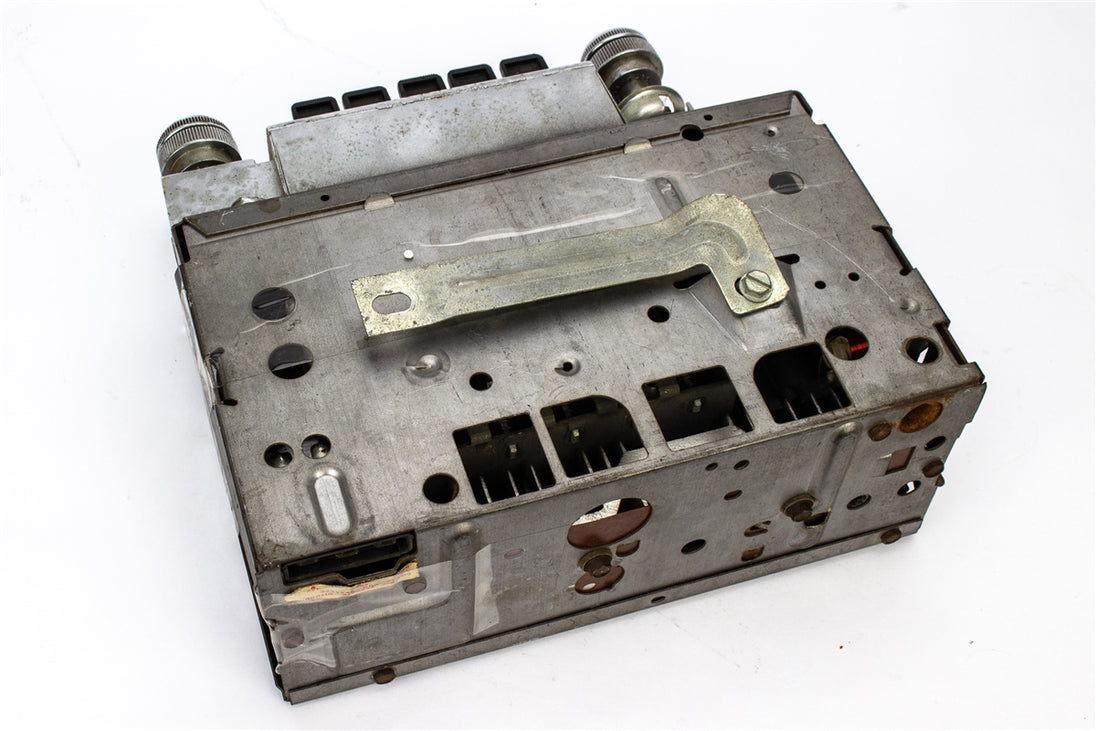 1967 Chevrolet Impala AM Radio, Original GM Used, Angle 5