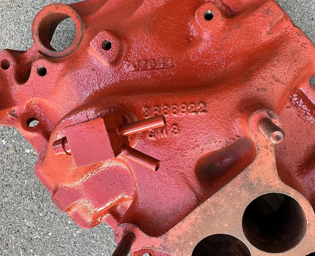 1965 Chevelle, Nova, Corvette, Small Block Intake Manifold, Original GM Used 3866922, Angle 2