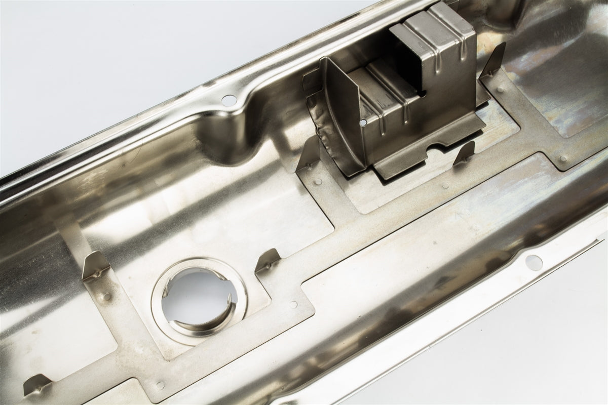 1966 - 1972 Chevy Big Block Engine Chrome Valve Covers with Oil Drippers, Stock Height, Angle 4