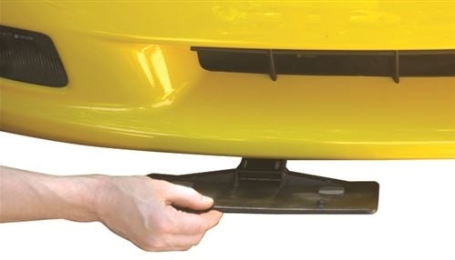 Show N Go Manual Retractable License Plate Transport, Universal for All Makes and Models, Angle 2