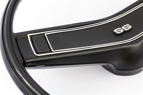 1970 Chevelle Standard Steering Wheel Kit, Black with Black Madrid Grain Shroud, Angle 4