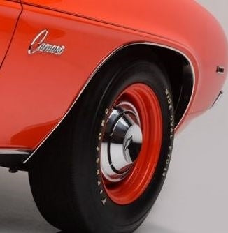 1968 - 1970 Chevelle and Nova Dog Dish Poverty Hubcap Set, 4 Piece COPO Wheel Center Cap Kit, Angle 2