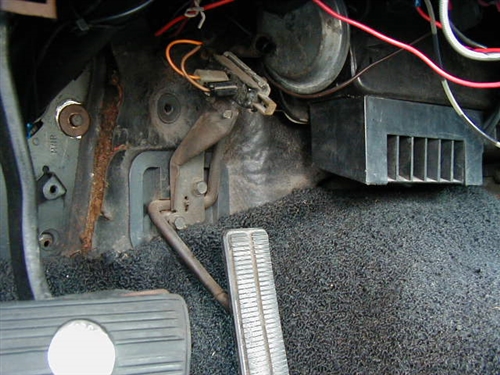 1968 - 1972 Chevelle Kickdown and Cowl Induction Activator Switch